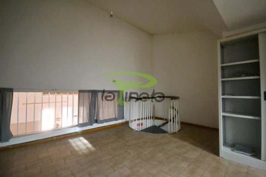 LOCALE COMMERCIALE – VIALE URANIO