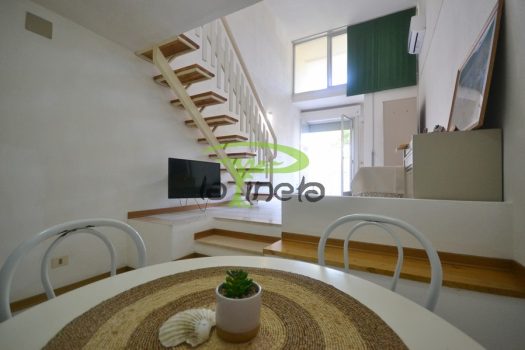 APPARTAMENTO SU DUE PIANI – VIA SARAGO