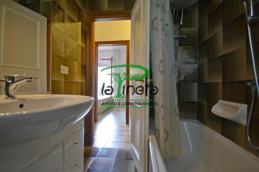 VILLA A SCHIERA SPIGOLA 37