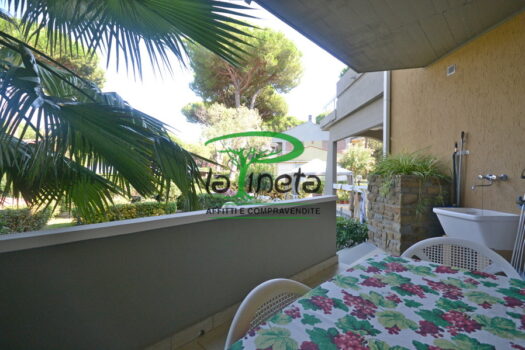 VILLA A SCHIERA SPIGOLA 37