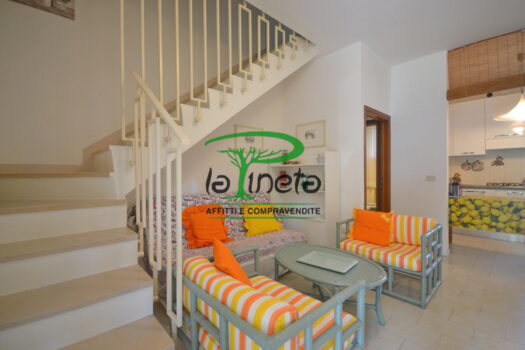 VILLA A SCHIERA SPIGOLA 37