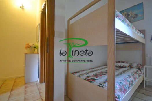 VILLA A SCHIERA SPIGOLA 37