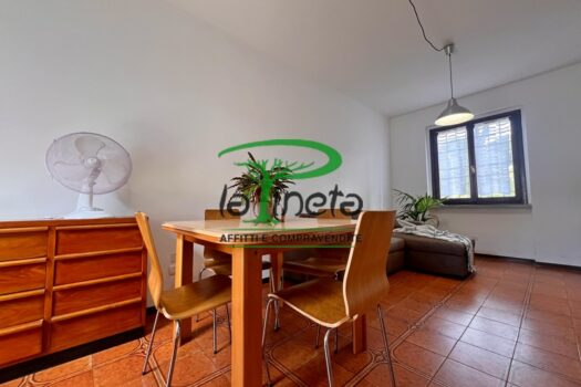 VILLETTA A SCHIERA – VIA MUGGINE 30