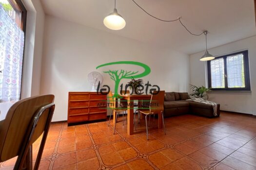 VILLETTA A SCHIERA – VIA MUGGINE 30