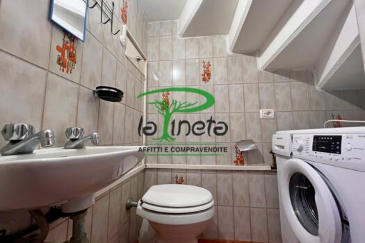 VILLETTA A SCHIERA – VIA MUGGINE 30