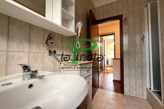 VILLETTA A SCHIERA – VIA MUGGINE 30