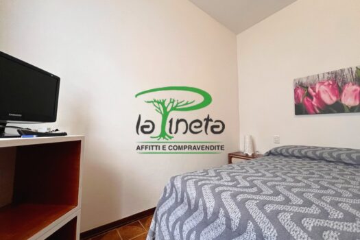 VILLETTA A SCHIERA – VIA MUGGINE 30