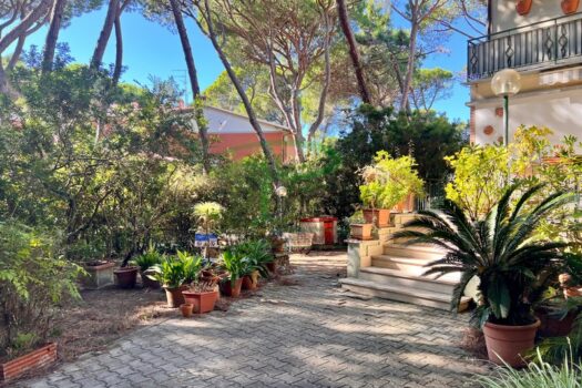 VILLA – VIA TRIGLIA