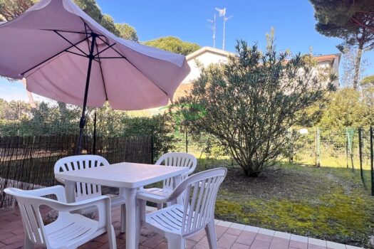 TRIGLIA 36 – VILLETTA A SCHIERA