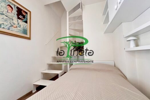 STORIONE 59 – VILLA A SCHIERA